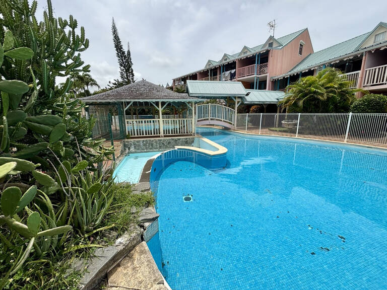 Studio meublé dans résidence avec piscine — photo 1