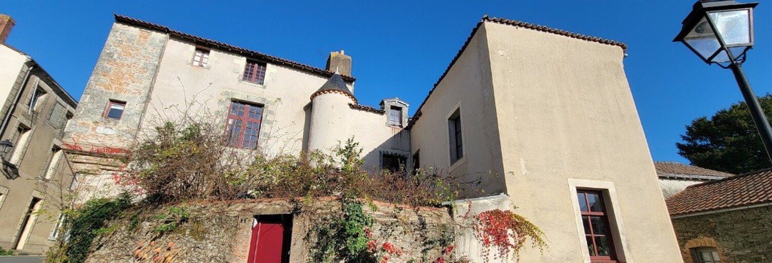 Maison 8 Pièces 333 m² à vendre à Beaupréau-en-Mauges (49600)