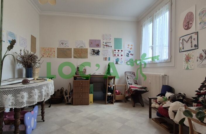Appartement F4 de 74 m² — photo 3