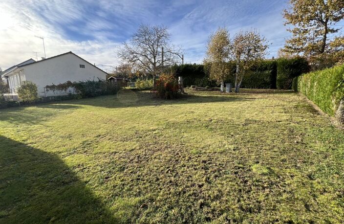 TERRAIN DE 540 m² — photo 2