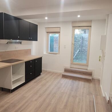 Appartement 3 pièces 560 €