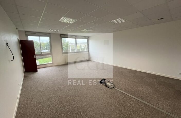 BUREAUX à LOUER — photo 5