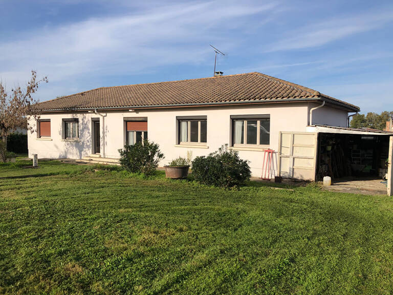 PUGNAC - MAISON DE 132 m2 sur PLUS DE 1000 m2 DE JARDIN — photo 1