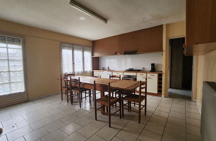 PUGNAC - MAISON DE 132 m2 sur PLUS DE 1000 m2 DE JARDIN — photo 3