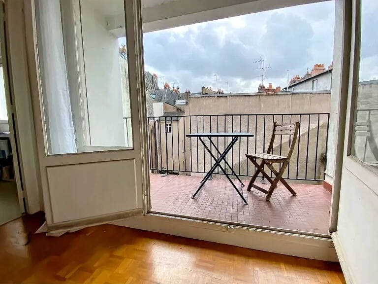 A VENDRE NANTES hyper centre charmant T2 en étage élevé - ascenseur - balcon Sud - cave — photo 1