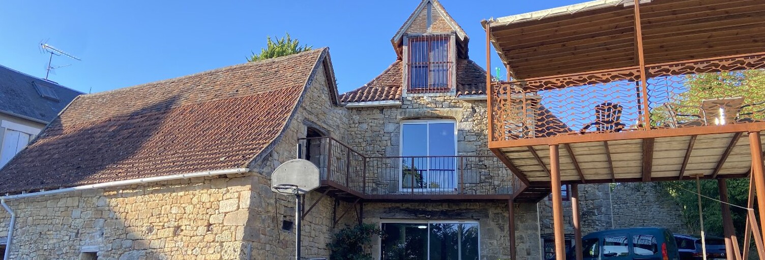 Maison 10 Pièces 217 m² à vendre à Végennes (19120)