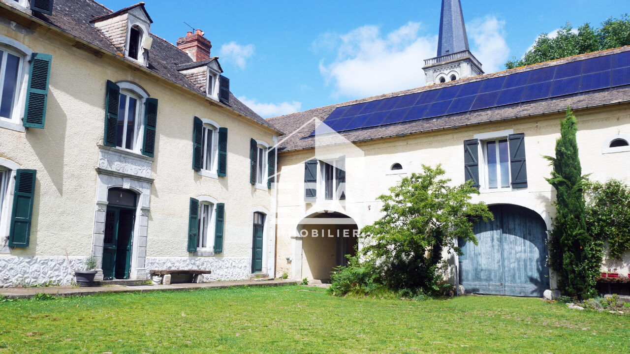 Villa / Maison  T5 à vendre Lagos 64800