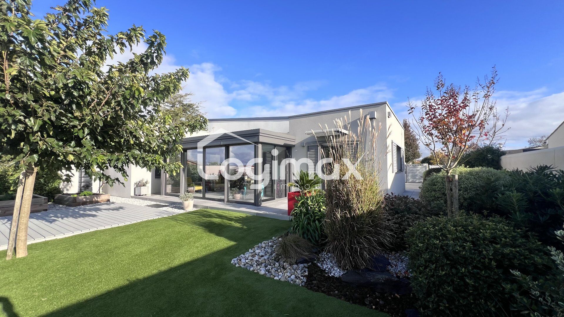 Villa / Maison  T4 à vendre Jarrie (La) 17220