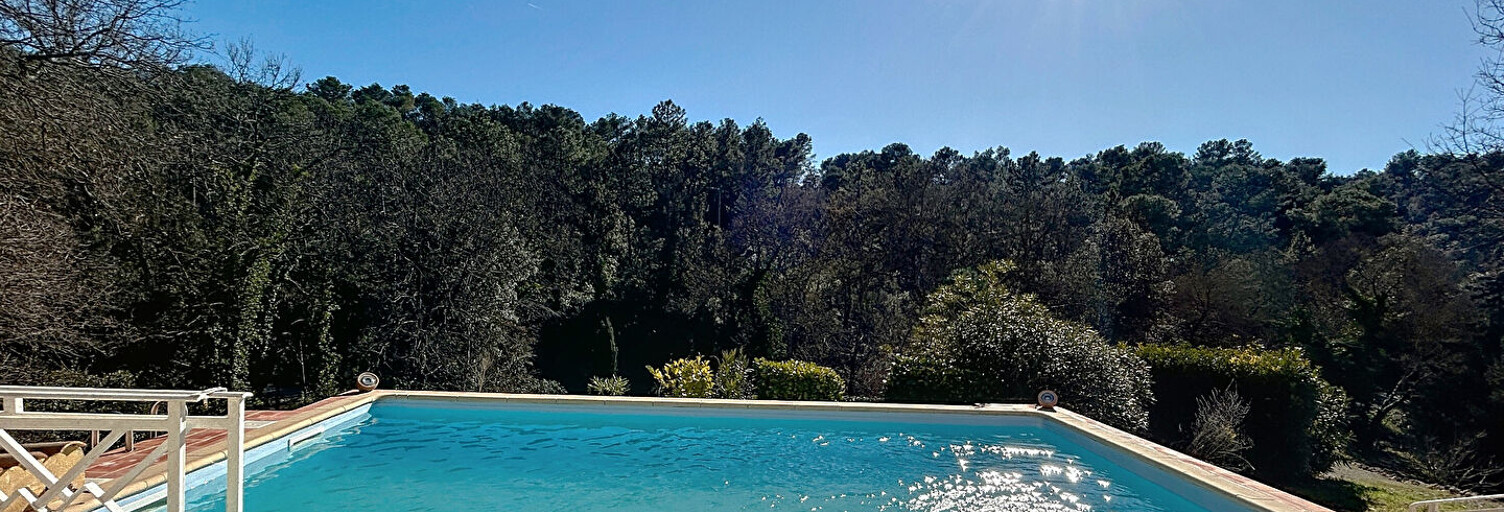 Maison 5 Pièces 145 m² à vendre à Bagnols-en-Forêt (83600)