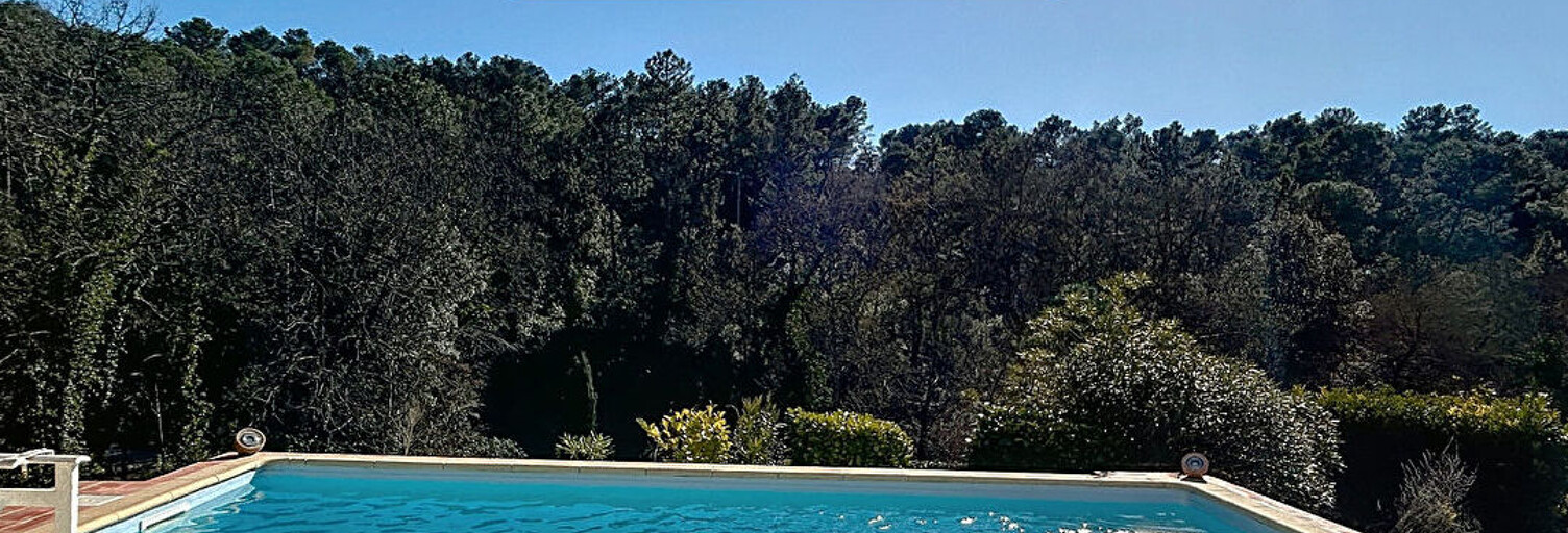 Maison 5 Pièces 145 m² à vendre à Bagnols-en-Forêt (83600)