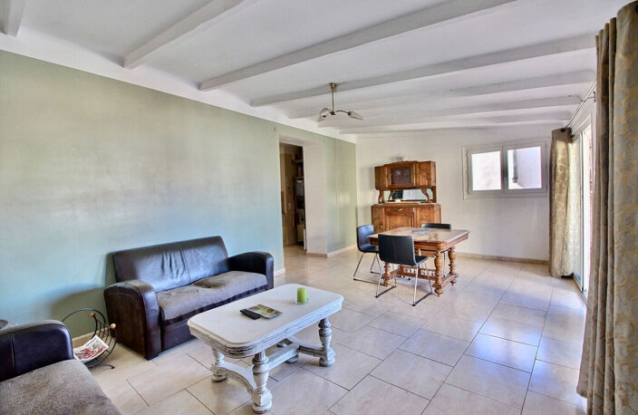 Marignane centre-Appartement 4 pièces d'une surface de 82m² avec terrasse. — photo 4