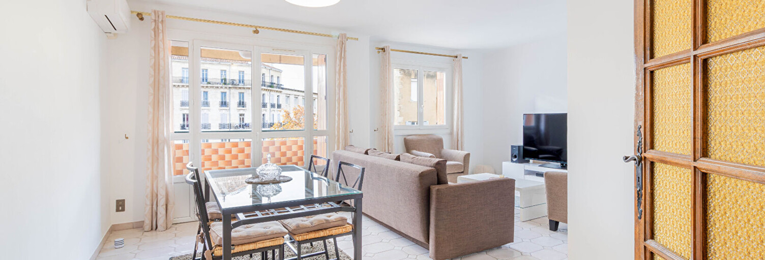 Appartement 3 Pièces 64 m² à louer à Marseille 2 (13002)