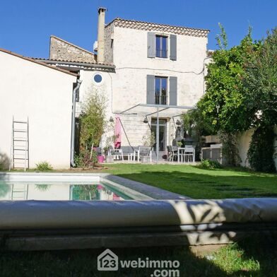 Maison 5 pièces 385000 €