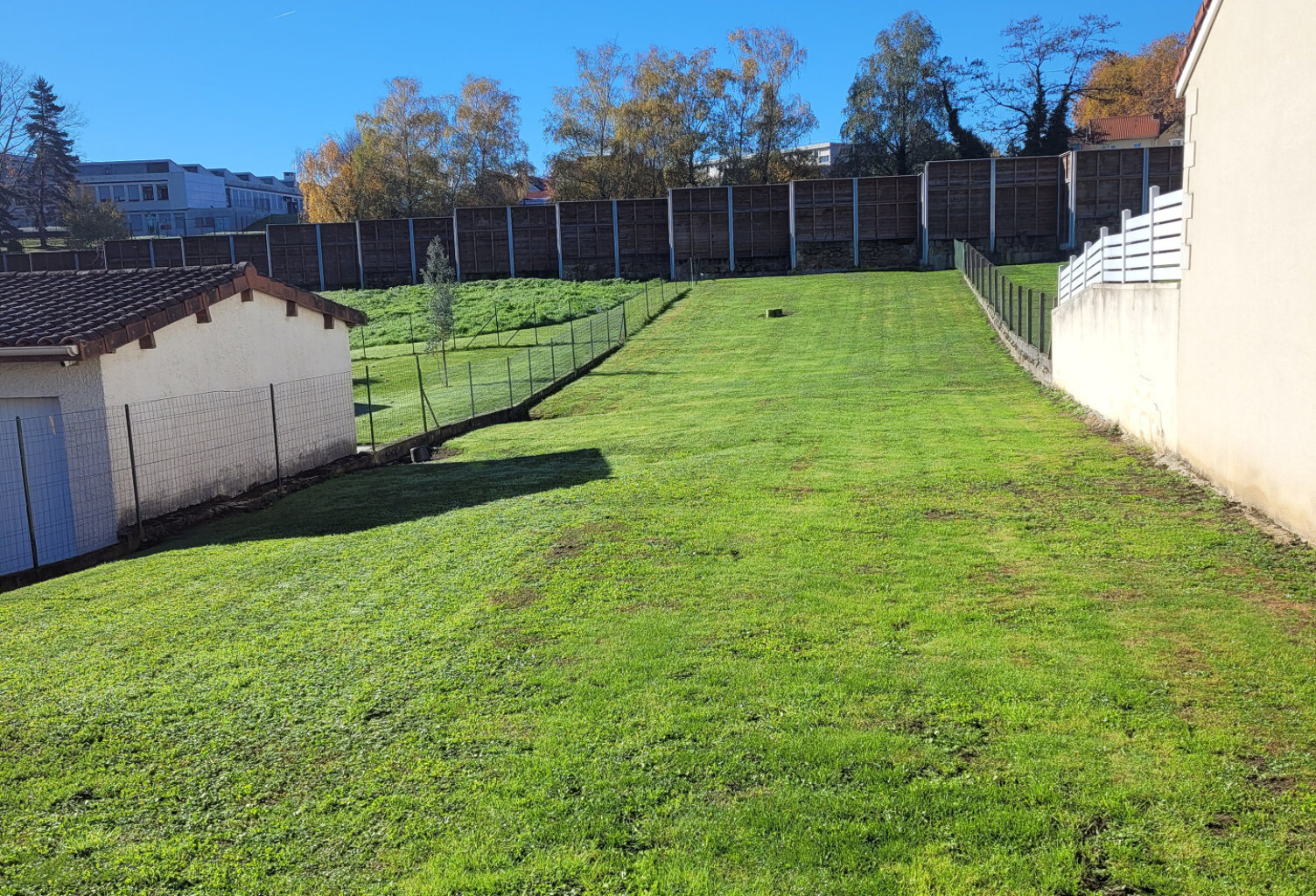 terrain constructible à LIMOGES secteur Pont Saint André — photo 1