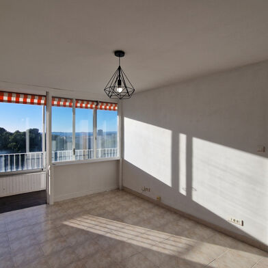 Appartement 3 pièces 1100 €