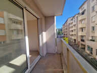 VENTE FONTAINES SUR SAONE 69270 - CENTRE BOURG BEAU T2 40M2 AVEC BALCON CAVE ET GARAGE DANS RESIDENCE STANDING — photo 3