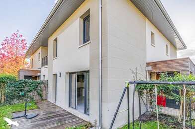 Appartement 4 pièces 307000 €