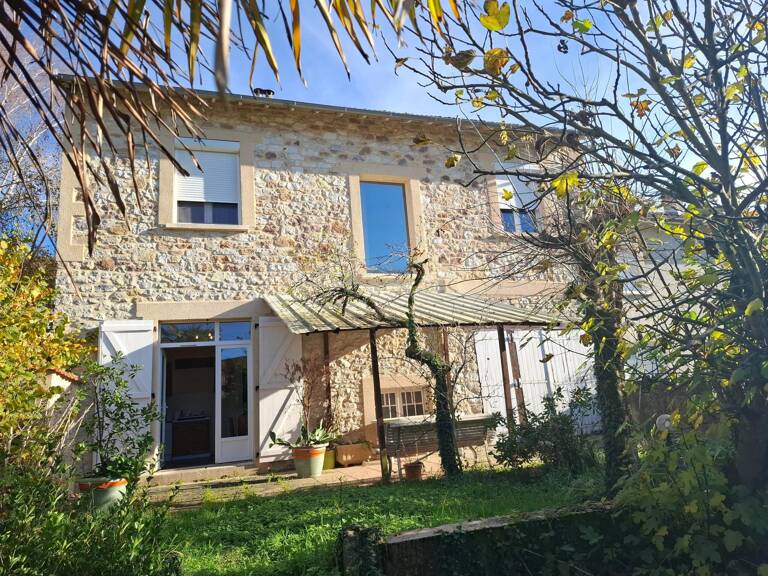 Maison très lumineuse avec jardin , "Tout à pied " — photo 1