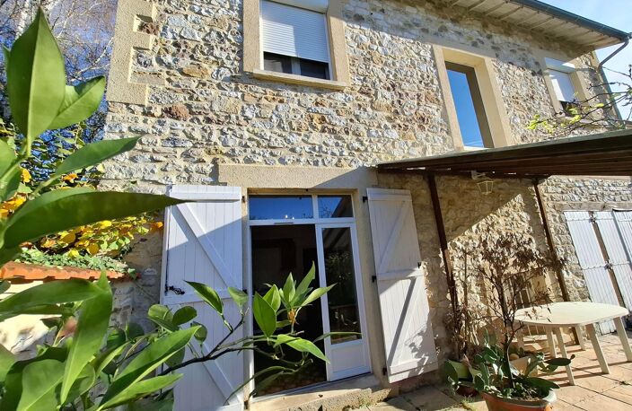 Maison très lumineuse avec jardin , "Tout à pied " — photo 2