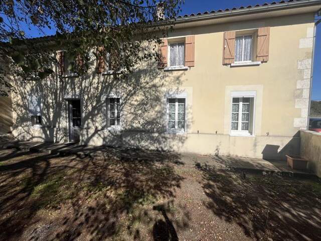 Ferme (tte) de 4 pièces principales — photo du bien