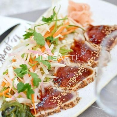 Commerce  649000 €