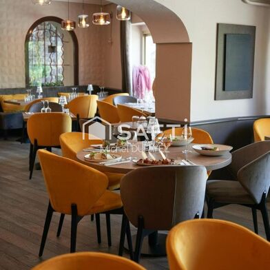 Commerce  649000 €