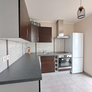 Appartement 3 pièces 360900 €