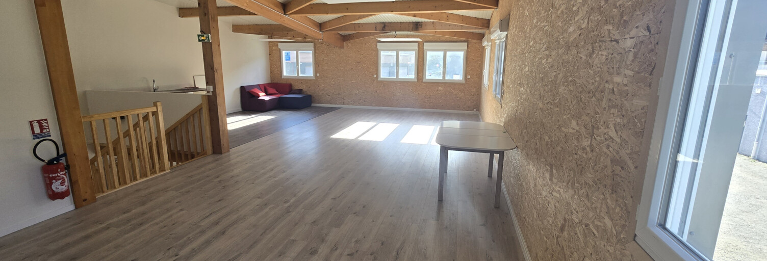 Commerce  225 m² à louer à Vif (38450)