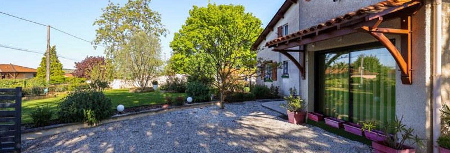 Maison 6 Pièces 142 m² à vendre à Birac (16120)