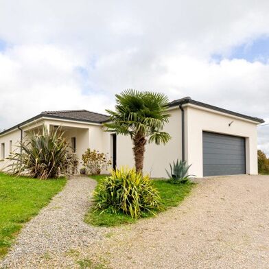 Maison 5 pièces 337920 €