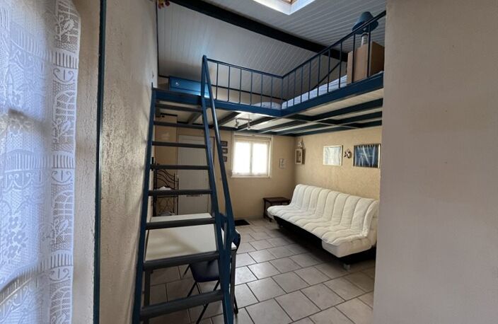 Maison en pierre de 2 pièces principales — photo 2
