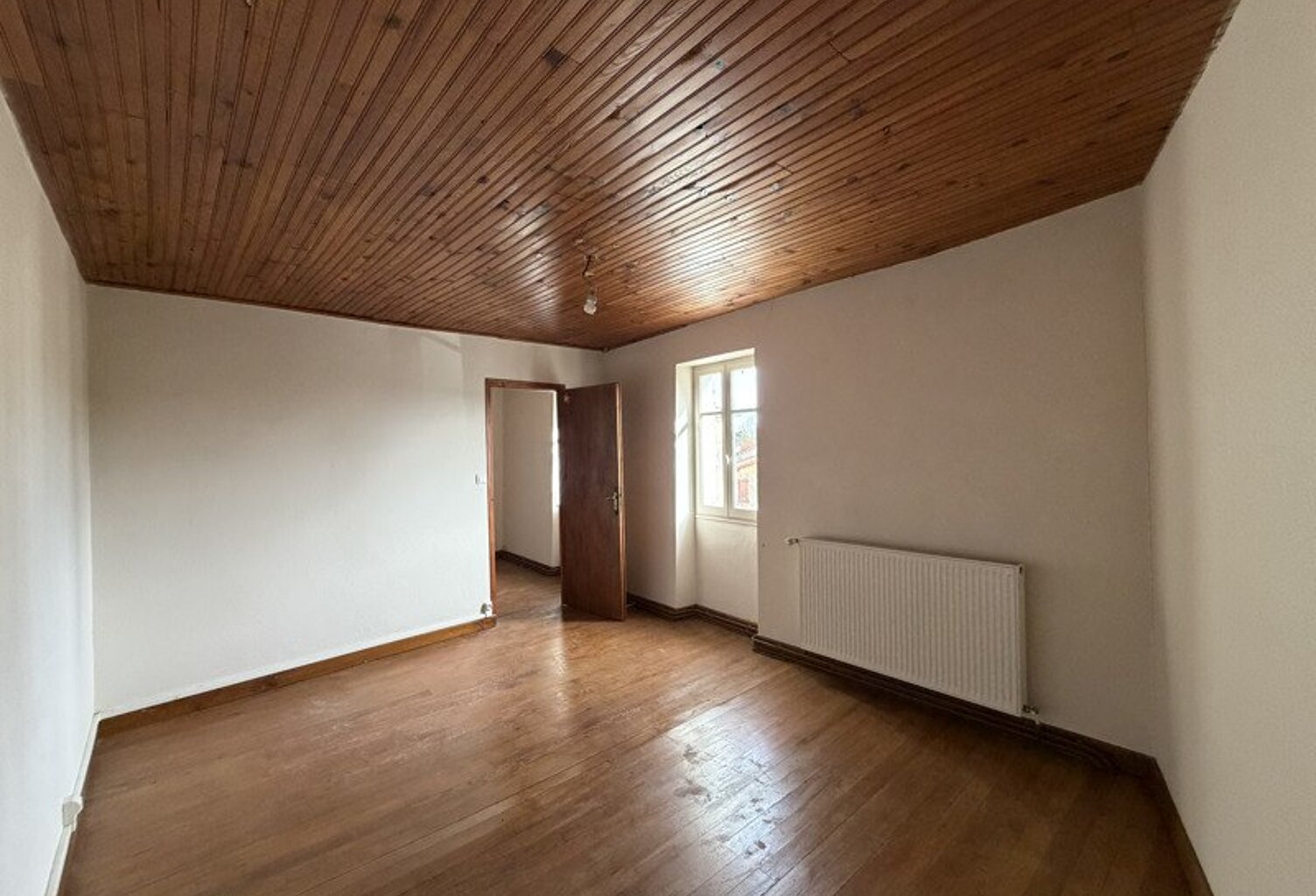 Maison de bourg de 4 pièces principales — photo 1