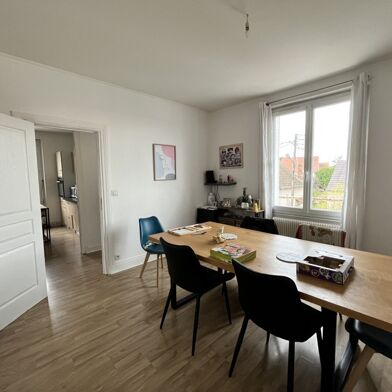 Immeuble  166625 €