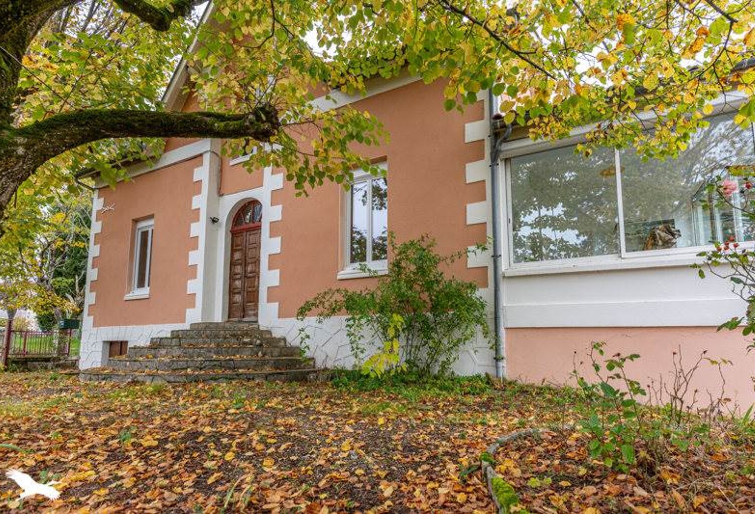 Maison en pierre de 4 pièces principales — photo 1