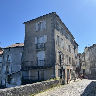 Immeuble  150500 €