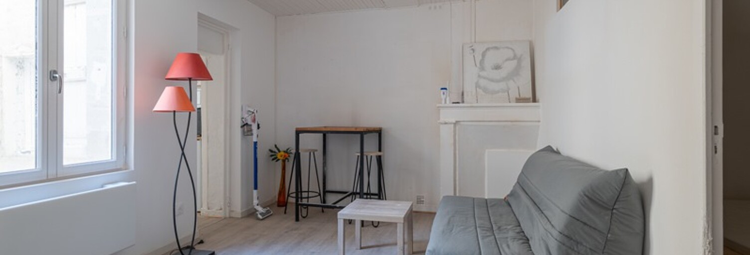 Immeuble   m² à vendre à Saintes (17100)