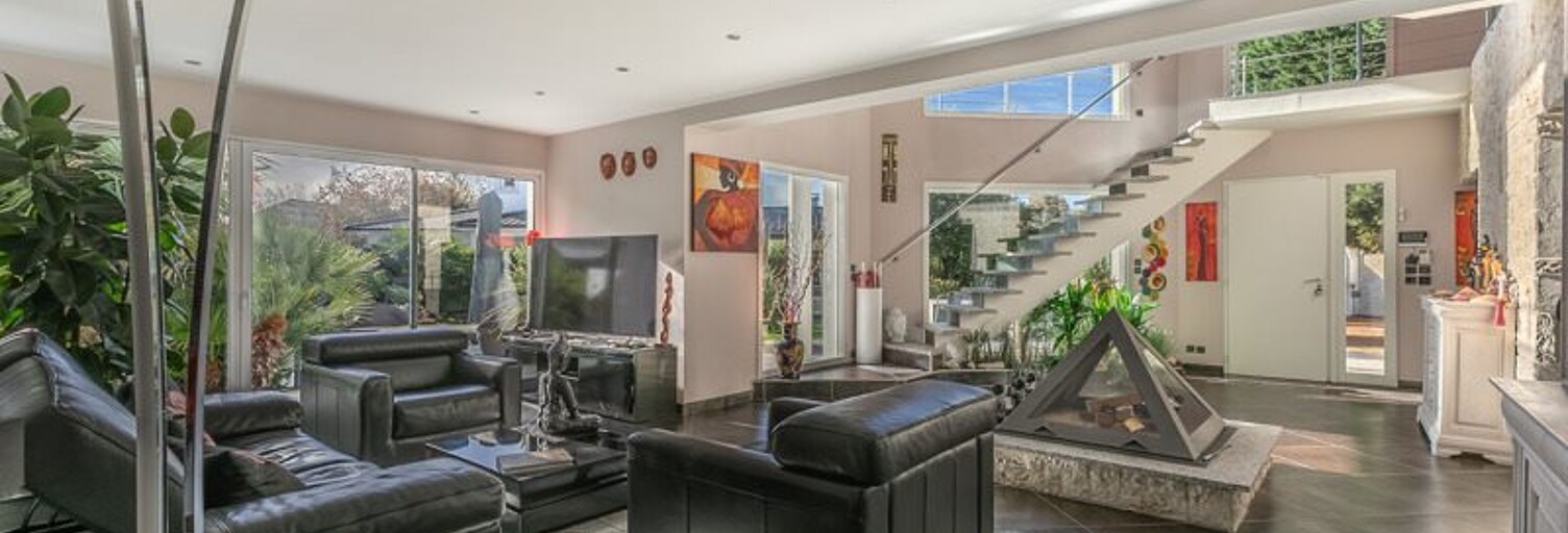 Maison 6 Pièces 228 m² à vendre à Saint-Jean-d'Illac (33127)