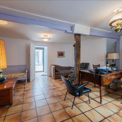 Immeuble  161250 €