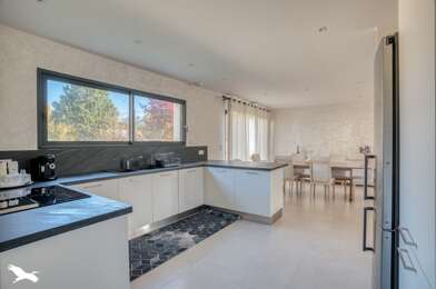 Maison 4 pièces 399900 €