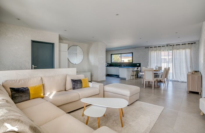 Contemporaine de 4 pièces principales — photo 2