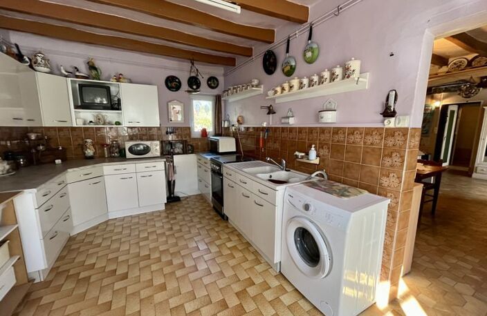 Maison en pierre de 4 pièces principales — photo 3