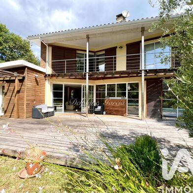 Maison 7 pièces 745000 €