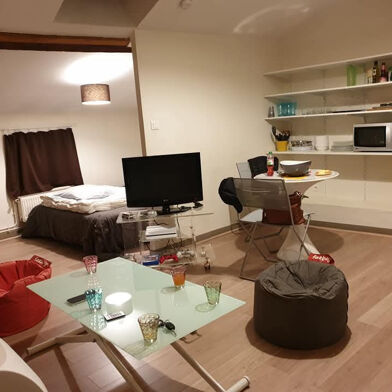 Appartement 1 pièces 400 €