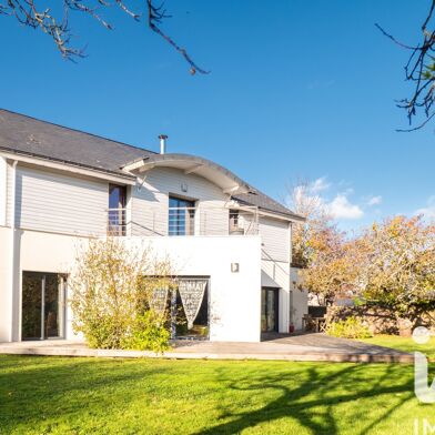 Maison 8 pièces 689500 €
