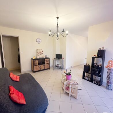 Appartement 3 pièces 90000 €