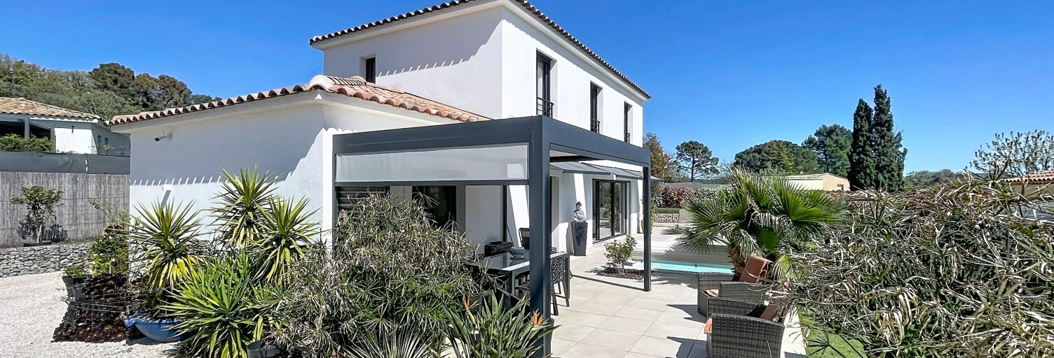 Maison 5 Pièces 120 m² à vendre à Bagnols-en-Forêt (83600)