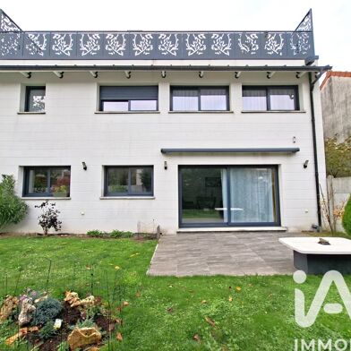 Maison 5 pièces 444990 €