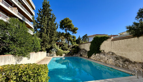 Appartement 5 pièces  à vendre Marseille 8eme 13008