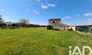 Terrain  883 m² à vendre à Saint-Porchaire (17250)