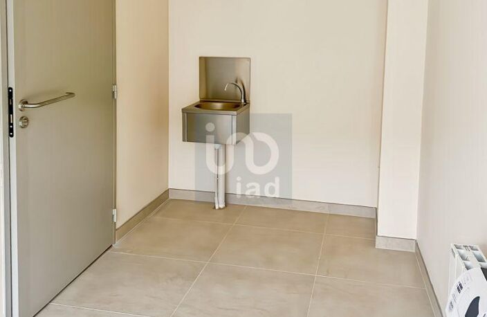 Location Boutique/Local commercial 9 m&sup2; — photo 4